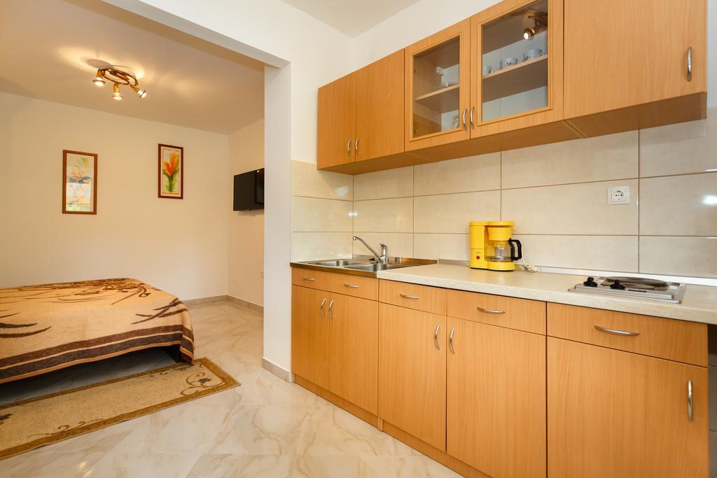 Rimbaldo Apartments Krk Town Extérieur photo