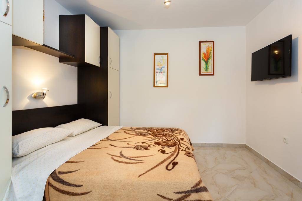Rimbaldo Apartments Krk Town Extérieur photo